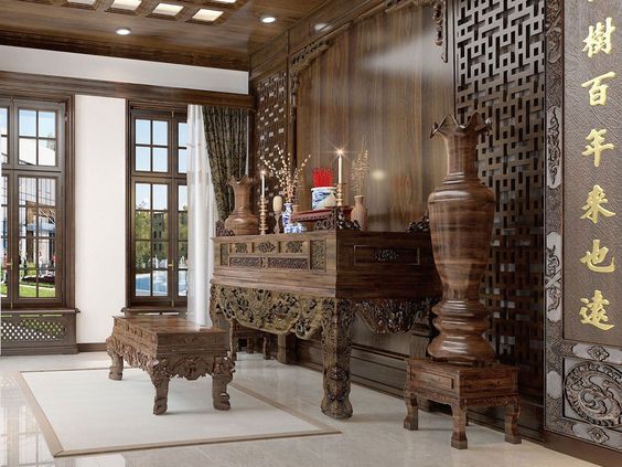 Phòng thờ rộng thoáng, bài trí nội thất gỗ chạm khắc tinh xảo.