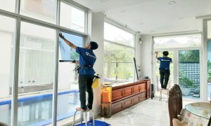 Dán Phim Cách Nhiệt Nhà Kính: Giải Pháp Giảm Nóng, Chống UV Hiệu Quả