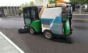 Xe quét rác dùng cho bãi đổ xe: cách chọn & địa chỉ mua