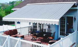 Cách chọn mái hiên che nắng mưa phù hợp với không gian