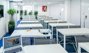 Tiêu chuẩn chiếu sáng phòng học mới nhất hiện nay